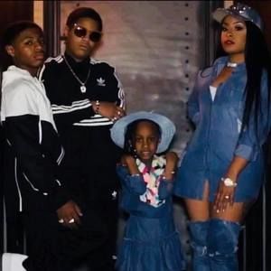 Meet your Posher, Monique